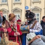 orszak trzech kroli w krakowie 2026 106 150x150 - Wspominamy Orszak Trzech Kr&oacute;li w Krakowie 2026 &ndash; Podsumowanie. Tłumy, smok i historyczne akcenty (ZDJĘCIA)