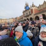 orszak trzech kroli w krakowie 2026 110 150x150 - Wspominamy Orszak Trzech Kr&oacute;li w Krakowie 2026 &ndash; Podsumowanie. Tłumy, smok i historyczne akcenty (ZDJĘCIA)