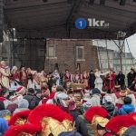 orszak trzech kroli w krakowie 2026 139 150x150 - Wspominamy Orszak Trzech Kr&oacute;li w Krakowie 2026 &ndash; Podsumowanie. Tłumy, smok i historyczne akcenty (ZDJĘCIA)