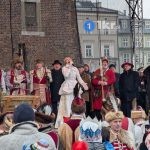orszak trzech kroli w krakowie 2026 144 150x150 - Wspominamy Orszak Trzech Kr&oacute;li w Krakowie 2026 &ndash; Podsumowanie. Tłumy, smok i historyczne akcenty (ZDJĘCIA)