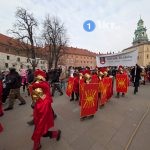 orszak trzech kroli w krakowie 2026 15 150x150 - Wspominamy Orszak Trzech Kr&oacute;li w Krakowie 2026 &ndash; Podsumowanie. Tłumy, smok i historyczne akcenty (ZDJĘCIA)