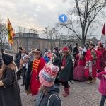 orszak trzech kroli w krakowie 2026 45 150x150 - Wspominamy Orszak Trzech Kr&oacute;li w Krakowie 2026 &ndash; Podsumowanie. Tłumy, smok i historyczne akcenty (ZDJĘCIA)