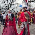 orszak trzech kroli w krakowie 2026 46 150x150 - Wspominamy Orszak Trzech Kr&oacute;li w Krakowie 2026 &ndash; Podsumowanie. Tłumy, smok i historyczne akcenty (ZDJĘCIA)