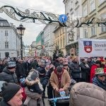 orszak trzech kroli w krakowie 2026 49 150x150 - Wspominamy Orszak Trzech Kr&oacute;li w Krakowie 2026 &ndash; Podsumowanie. Tłumy, smok i historyczne akcenty (ZDJĘCIA)