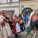 orszak trzech kroli w krakowie 2026 58 150x150 - Wspominamy Orszak Trzech Kr&oacute;li w Krakowie 2026 &ndash; Podsumowanie. Tłumy, smok i historyczne akcenty (ZDJĘCIA)