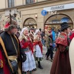 orszak trzech kroli w krakowie 2026 59 150x150 - Wspominamy Orszak Trzech Kr&oacute;li w Krakowie 2026 &ndash; Podsumowanie. Tłumy, smok i historyczne akcenty (ZDJĘCIA)