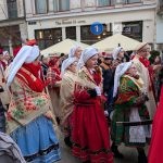 orszak trzech kroli w krakowie 2026 62 150x150 - Wspominamy Orszak Trzech Kr&oacute;li w Krakowie 2026 &ndash; Podsumowanie. Tłumy, smok i historyczne akcenty (ZDJĘCIA)