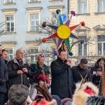 orszak trzech kroli w krakowie 2026 69 150x150 - Wspominamy Orszak Trzech Kr&oacute;li w Krakowie 2026 &ndash; Podsumowanie. Tłumy, smok i historyczne akcenty (ZDJĘCIA)