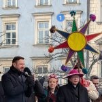 orszak trzech kroli w krakowie 2026 72 150x150 - Wspominamy Orszak Trzech Kr&oacute;li w Krakowie 2026 &ndash; Podsumowanie. Tłumy, smok i historyczne akcenty (ZDJĘCIA)
