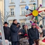 orszak trzech kroli w krakowie 2026 74 150x150 - Wspominamy Orszak Trzech Kr&oacute;li w Krakowie 2026 &ndash; Podsumowanie. Tłumy, smok i historyczne akcenty (ZDJĘCIA)